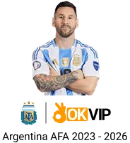 Vận động viên tennis đang giao bóng trên sân, minh họa cho cá cược tennis tại 168bet.